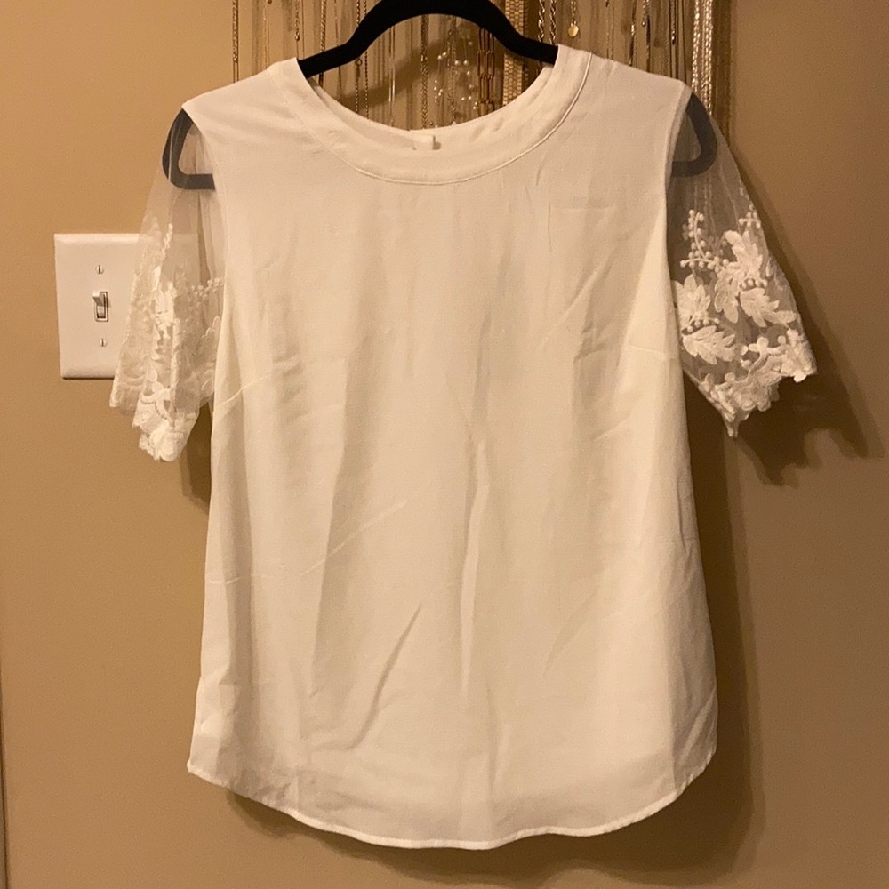 White crepe short sleeve blouse